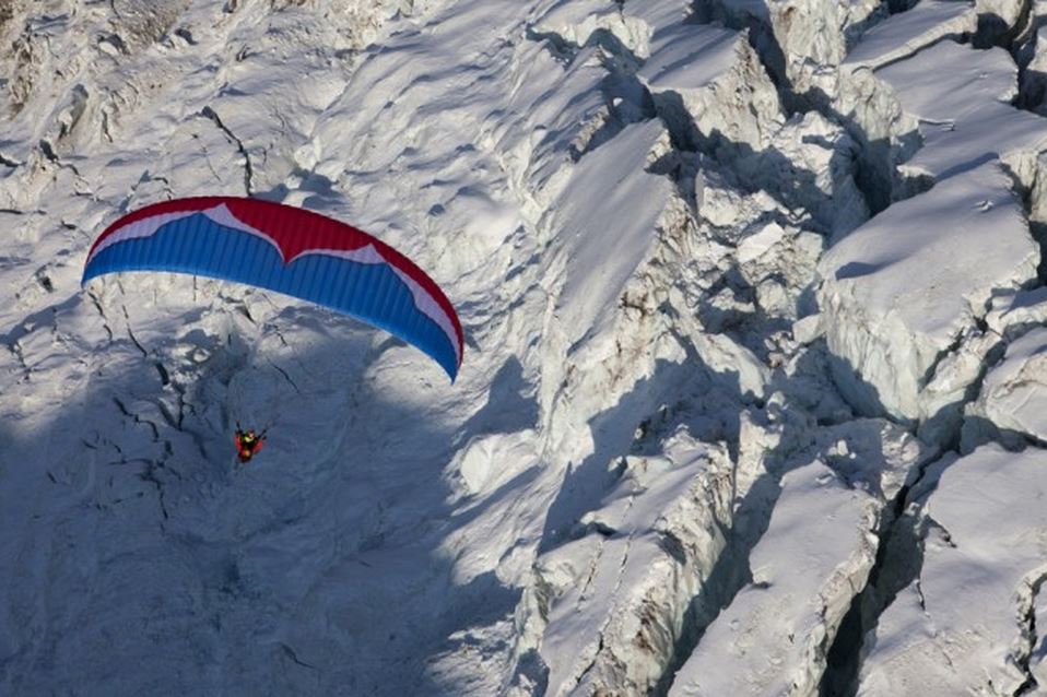 Ozone Magnum 2 Tandem Paraglider - Click Image to Close